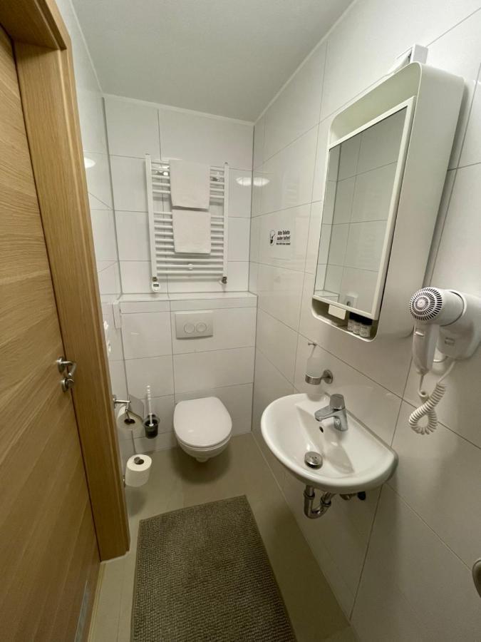 A&C Hotel Backnang Extérieur photo